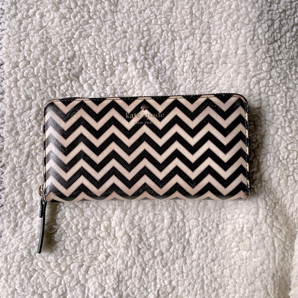 kate spade chevron continental wallet